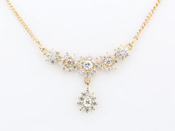 18ct Cubic Zirconia Fancy Necklace
