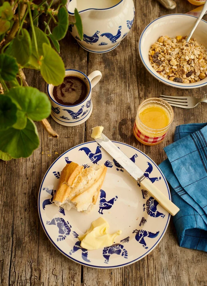 Blue Hen 8 1/2 Inch Plate – Unique Handmade & Handpainted English Earthenware British-Made Pottery Plates