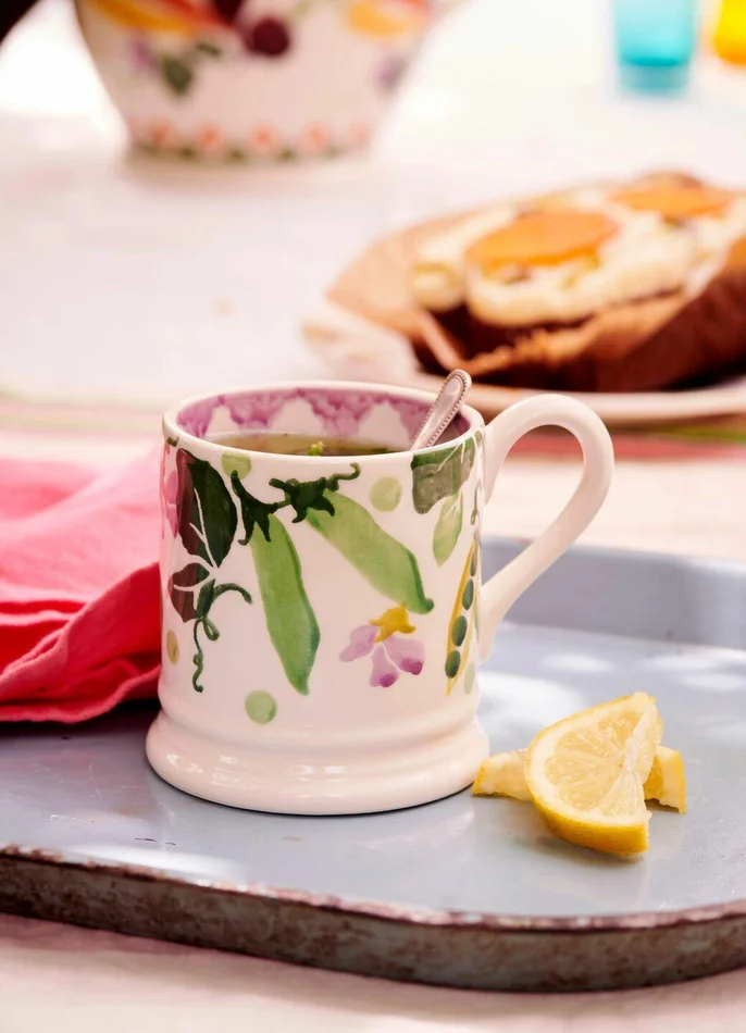 Emma Bridgewater Seconds Peas & Beans 1/2 Pint Mug – Unique Handmade & Handpainted English Earthenware Tea/Coffee Mug