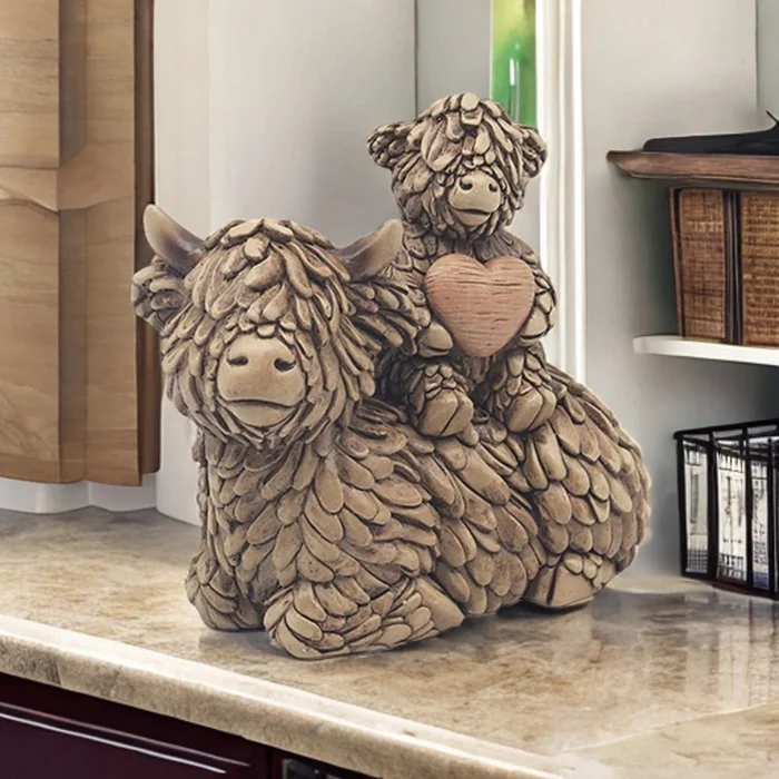Hughie Highland Cow and Baby with Heart Ornament
