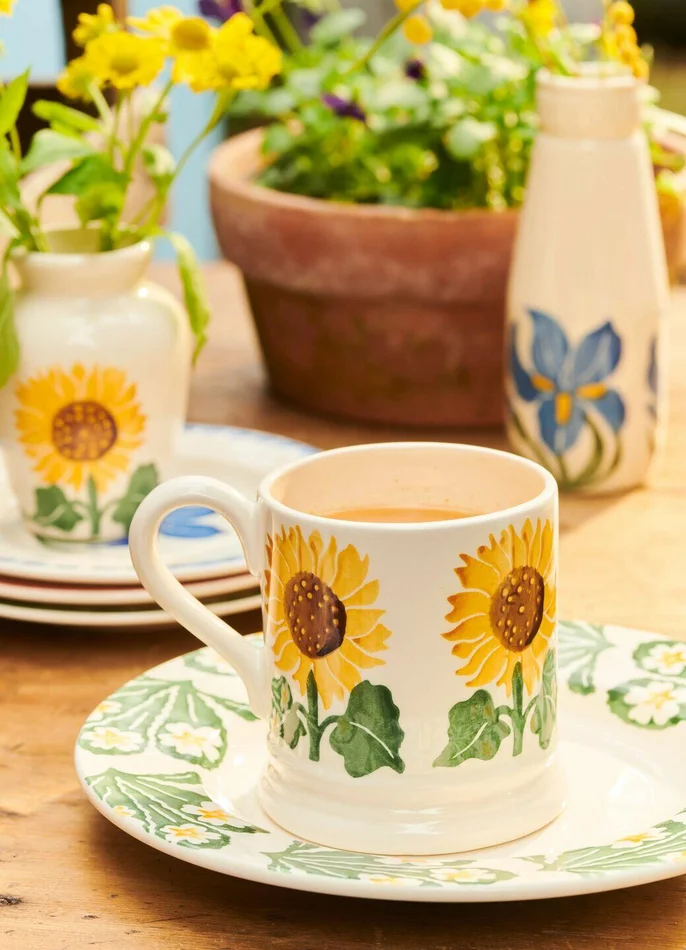 Sunflower 1/2 Pint Mug – Unique Handmade & Handpainted English Earthenware Tea/Coffee Mug