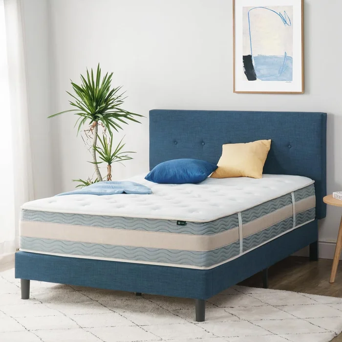 ZINUS 12 Inch Cooling Comfort Support Hybrid Mattress, Queen, Fiberglass Free, Medium Plush, Cooling Motion Isolation,